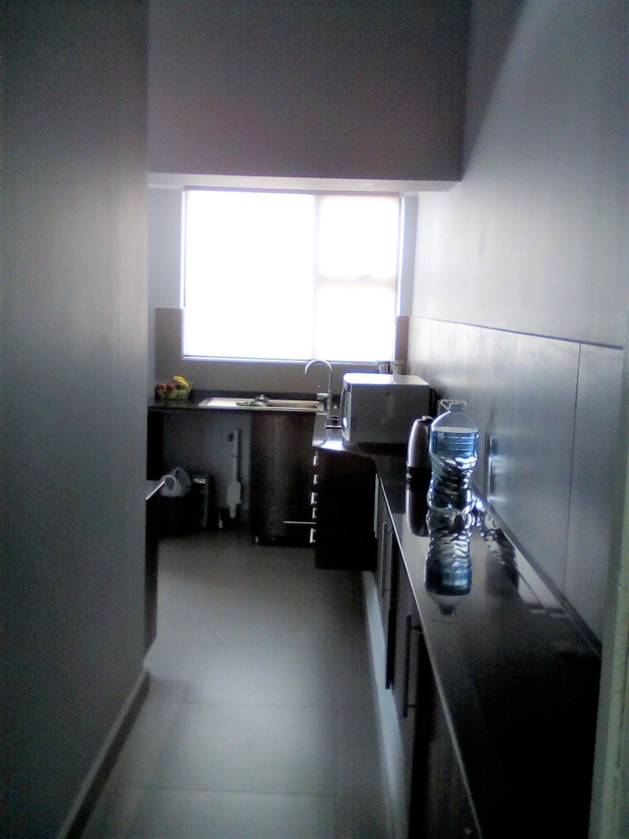 To Let 1 Bedroom Property for Rent in Quigney Eastern Cape